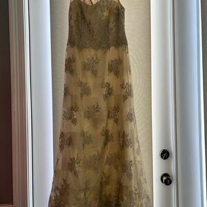 Kay Unger Champagne Lace Dress